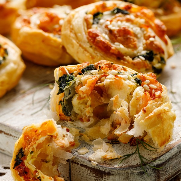 Mozzarella, Salmon & Spinach Puff Pinwheels Recipe